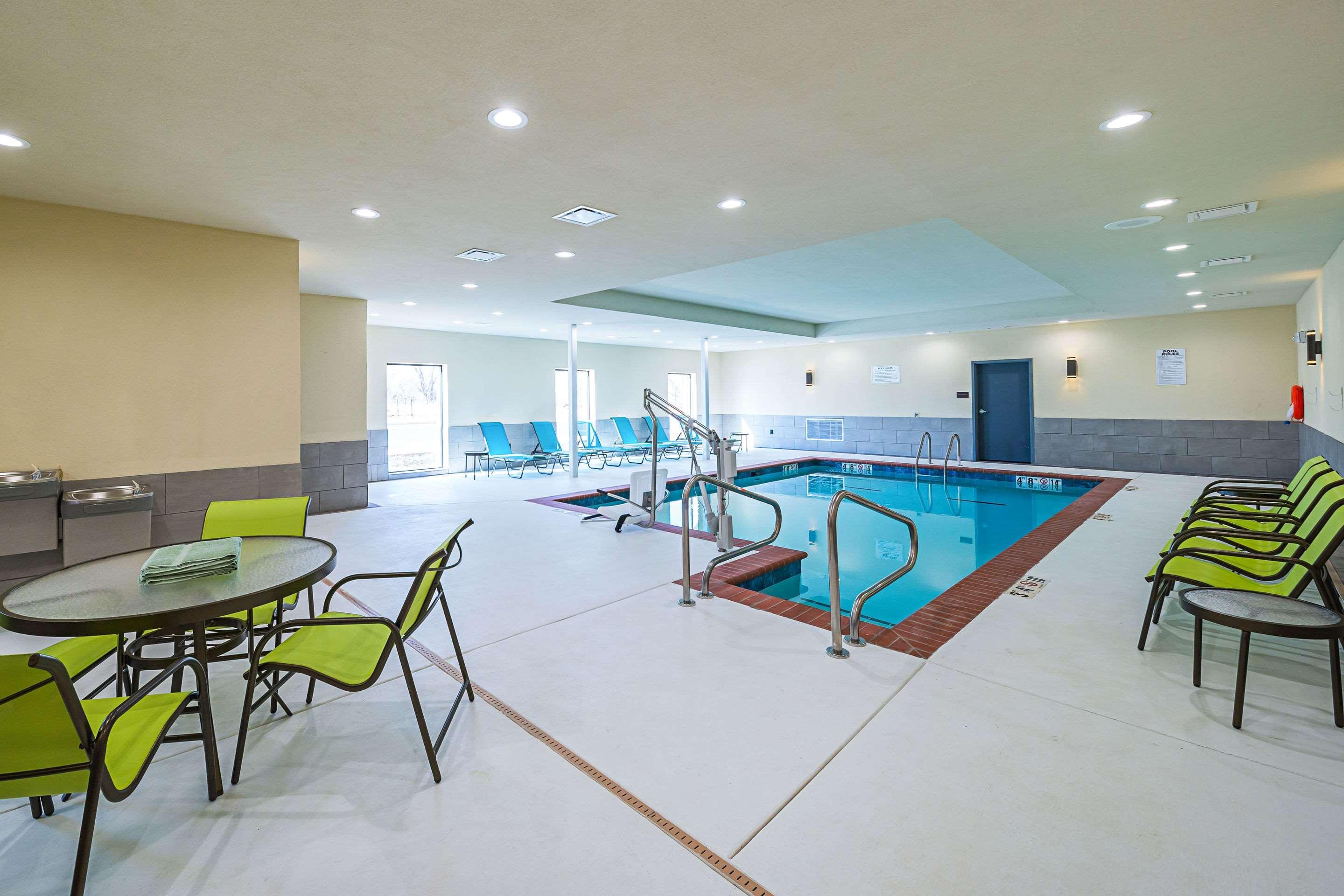 Comfort Inn & Suites Oklahoma City Near Bricktown Экстерьер фото