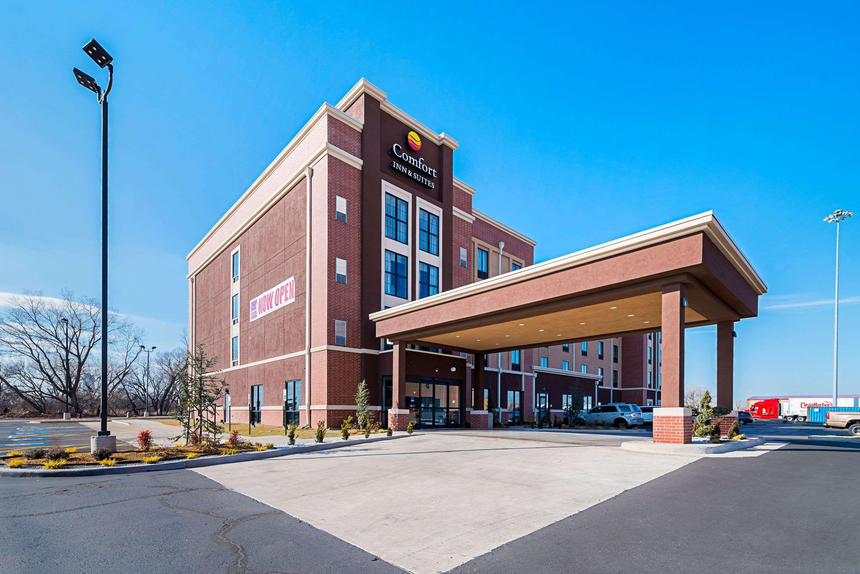 Comfort Inn & Suites Oklahoma City Near Bricktown Экстерьер фото