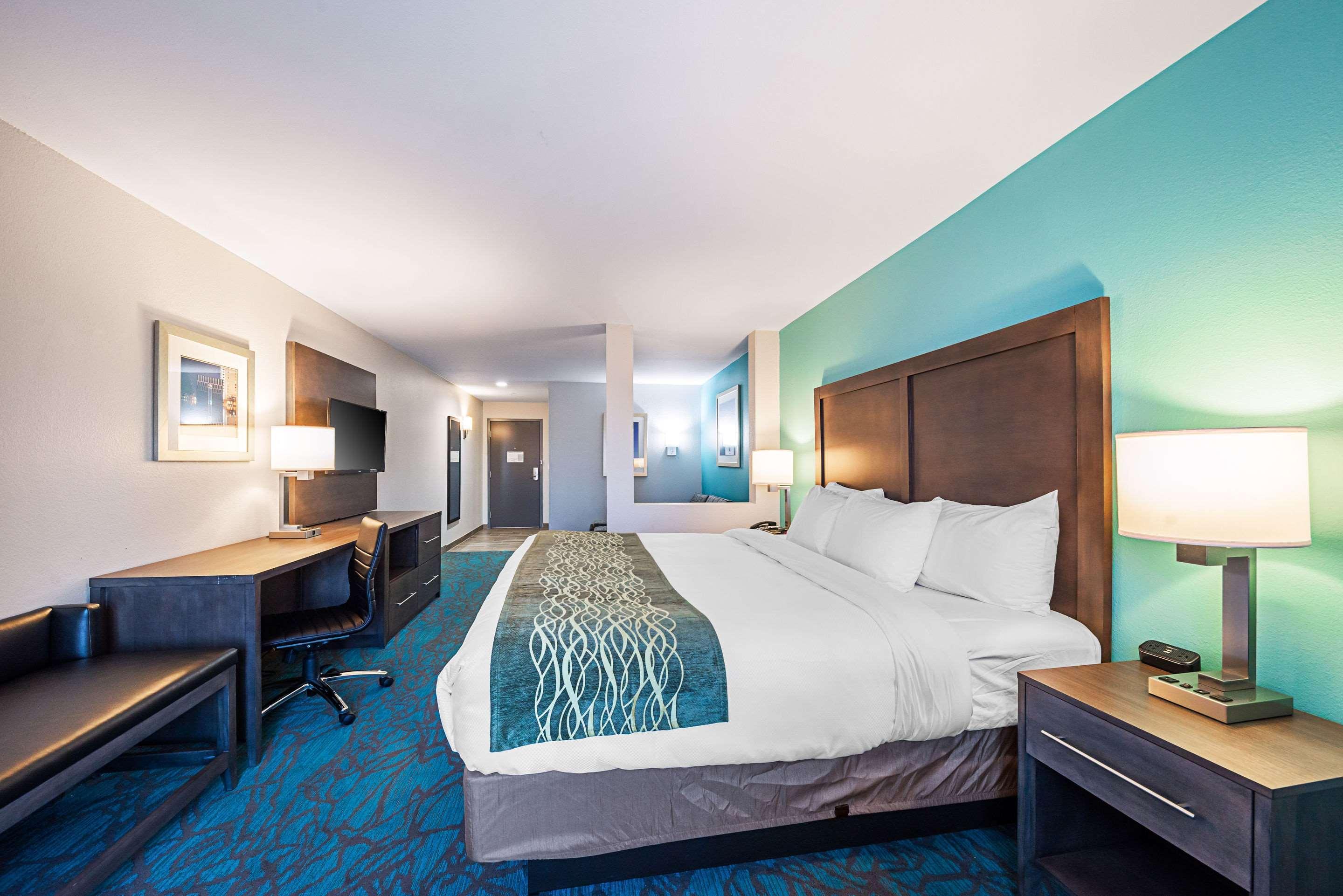 Comfort Inn & Suites Oklahoma City Near Bricktown Экстерьер фото