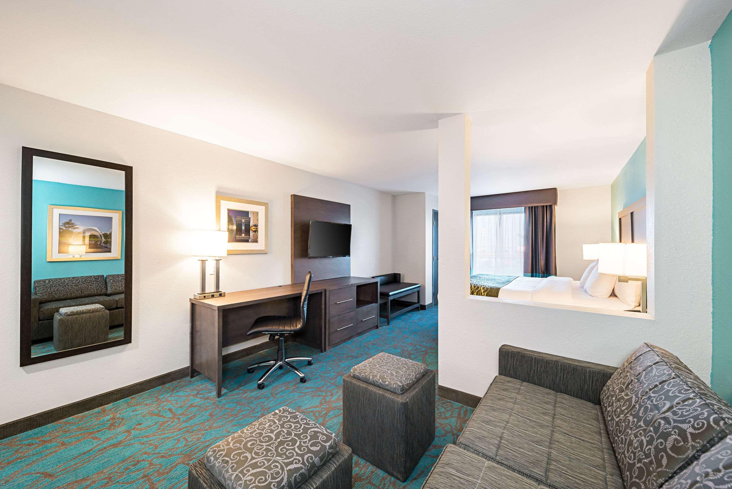Comfort Inn & Suites Oklahoma City Near Bricktown Экстерьер фото