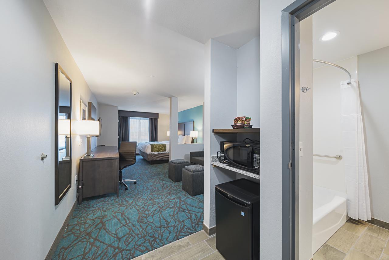 Comfort Inn & Suites Oklahoma City Near Bricktown Экстерьер фото