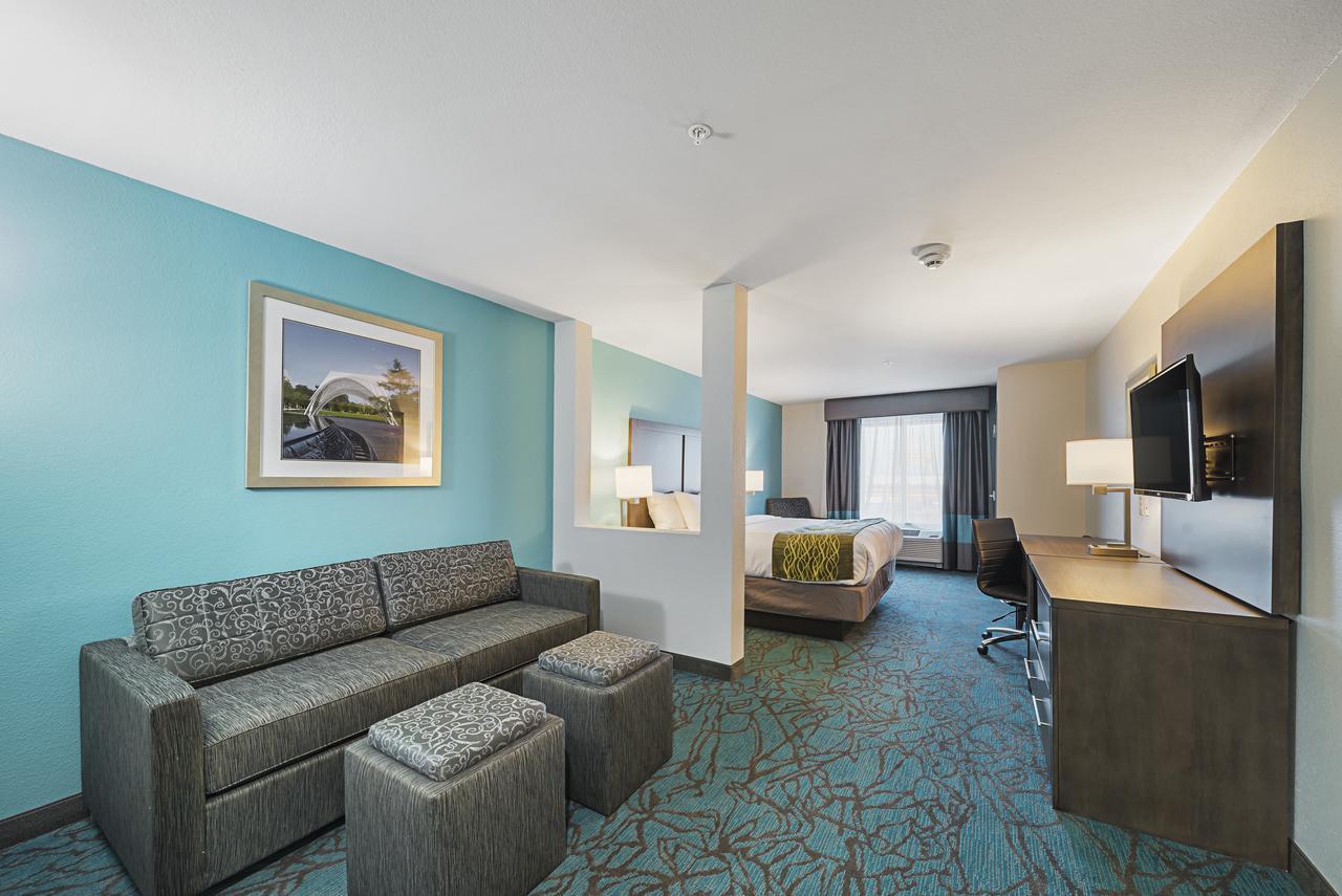 Comfort Inn & Suites Oklahoma City Near Bricktown Экстерьер фото